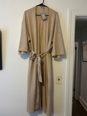 Neiman Marcus Cashmere Beige Long Belted Robe Cardigan Robe, NWT, $435
